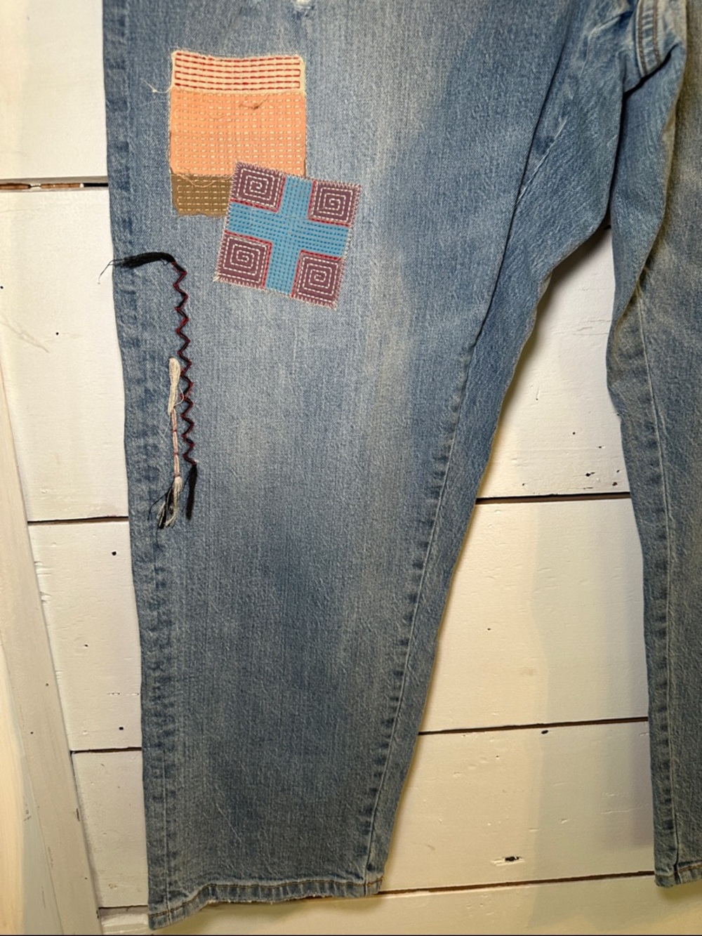 Anthropologie Pilcro The Slim Boyfriend Embroidered Patchwork Jeans - Picture 4 of 15